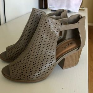 Tan Heeled Sandal